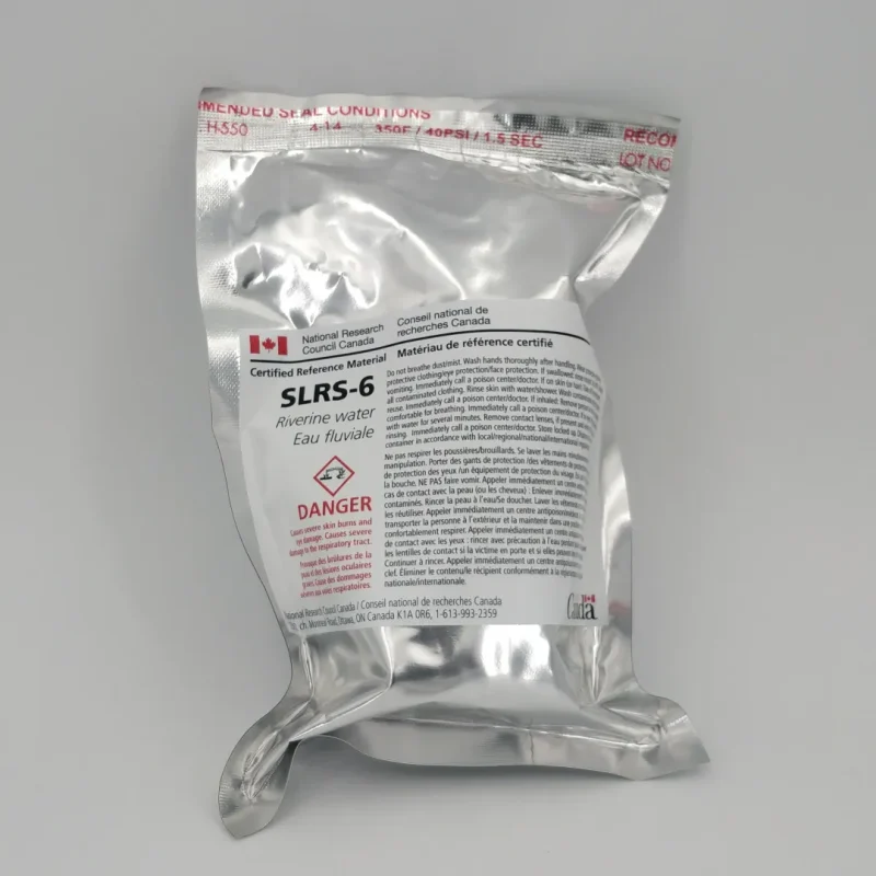008-003-003 - Matériau de référence certifié composé d'eau riveraine pour l'analyse des métaux en traces. (SLRS-6)