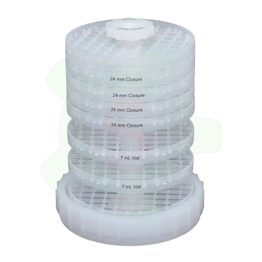 011-006-016 - Dispositif de portoirs à étages pour flacons 7 ml pour système de nettoyage en PFA 011-006-015. Peut accueillir jusqu'à 72 flacons de 7 ml et 80 bouchons répartis sur 8 portoirs. Diamètre 152 mm, hauteur 239 mm - peut se placer dans certains béchers de 4000 ml
